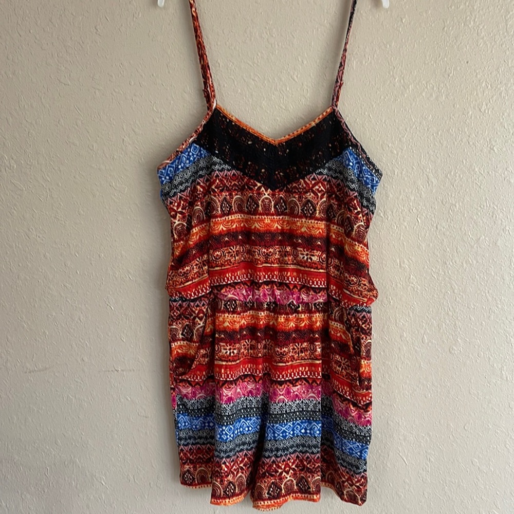 Multicolor romper with pockets xhilaration size large